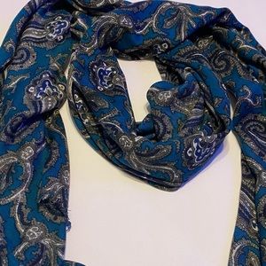 Ann Taylor Loft Scarf